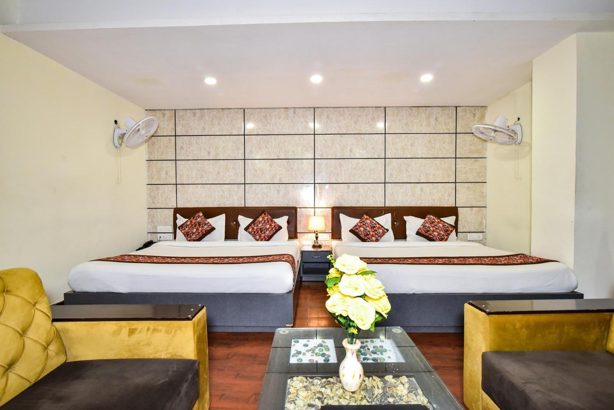 Pinaz Royale Hotel Amritszár Kültér fotó