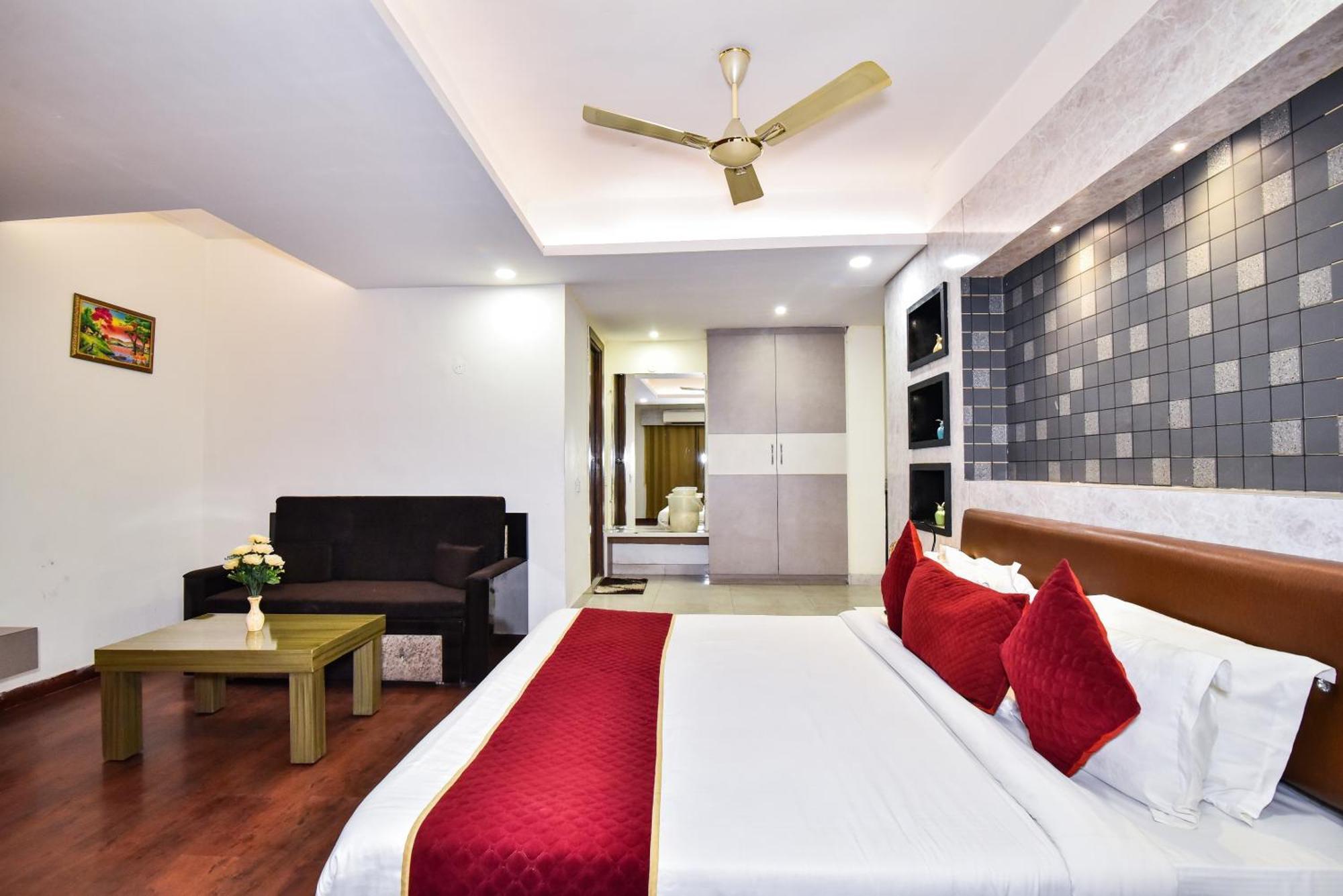 Pinaz Royale Hotel Amritszár Kültér fotó