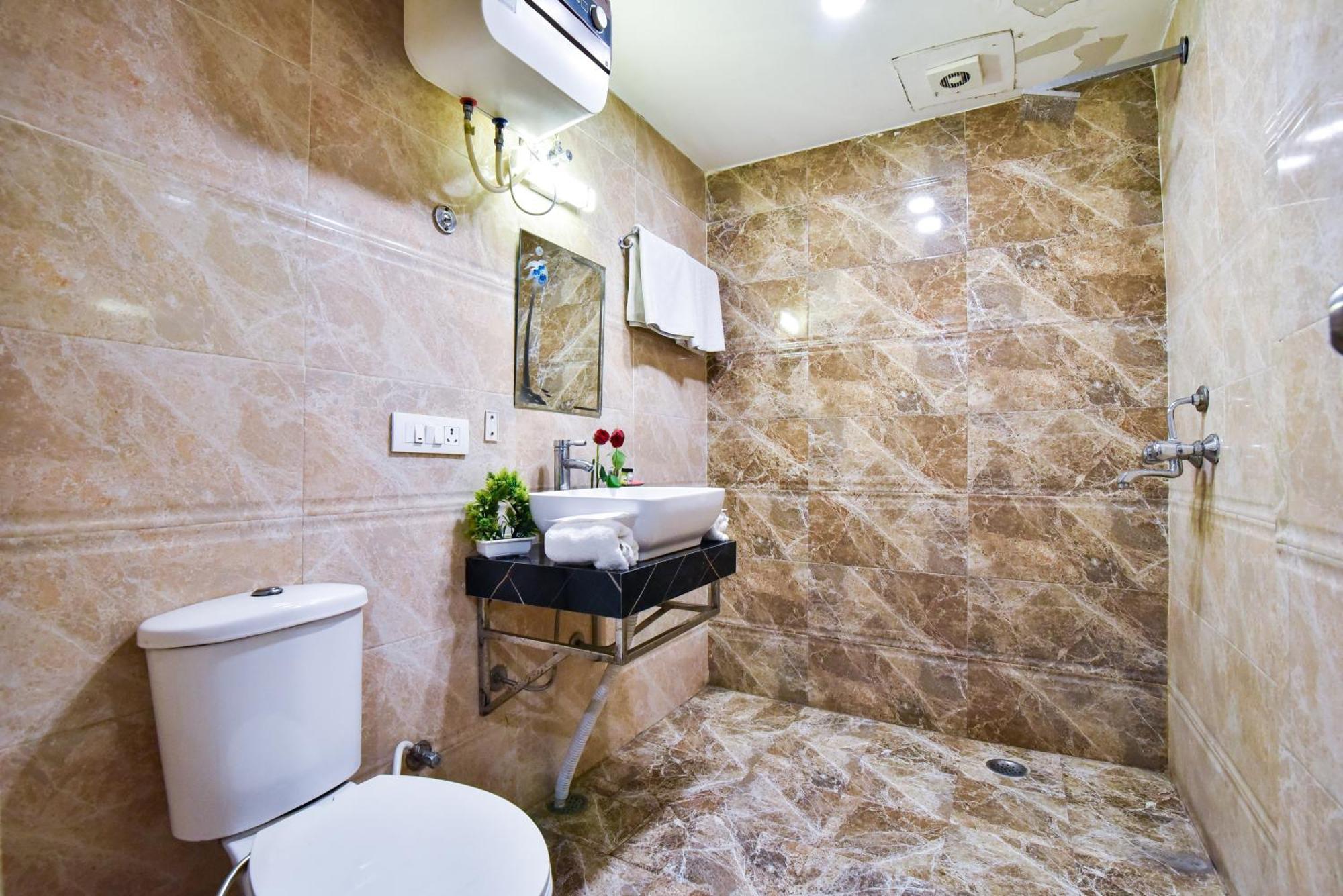 Pinaz Royale Hotel Amritszár Kültér fotó